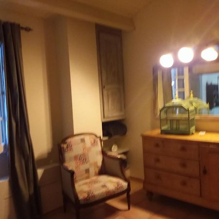 Chambre Pour 2 Personnes Avec Salle De Bain Privee Tourves Екстериор снимка