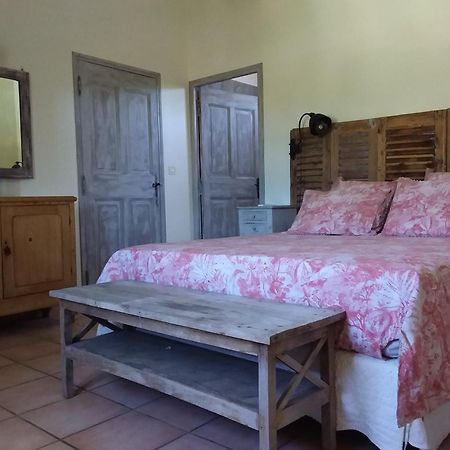 Chambre Pour 2 Personnes Avec Salle De Bain Privee Tourves Екстериор снимка