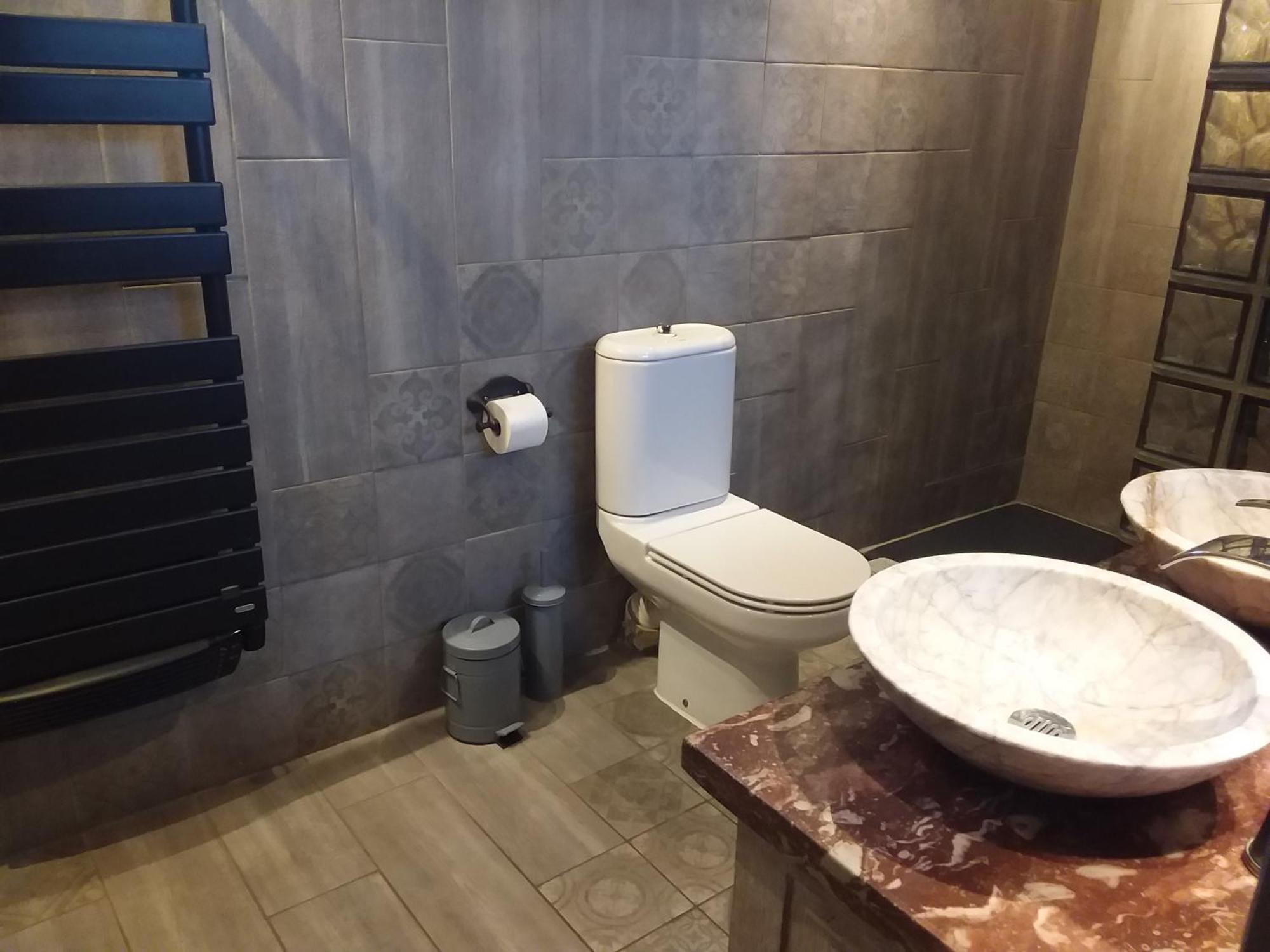 Chambre Pour 2 Personnes Avec Salle De Bain Privee Tourves Екстериор снимка